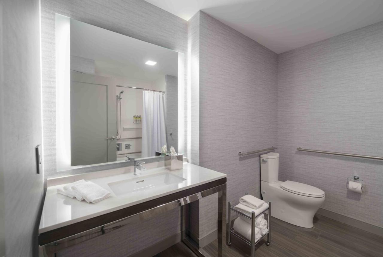 Holiday Inn Express - Boston Logan Airport - Revere By Ihg Eksteriør bilde